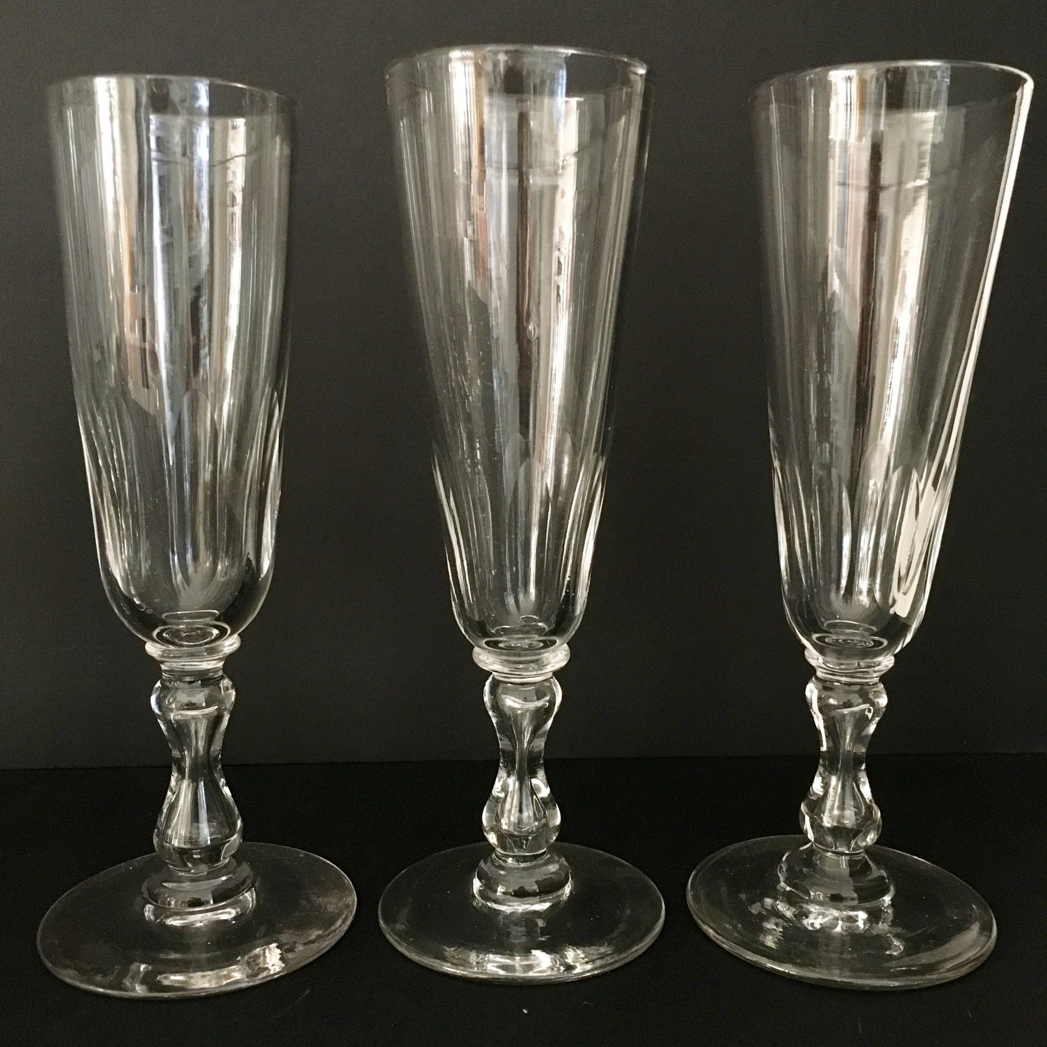 SET 8 BELGIAN CHAMPAGNE FLUTES