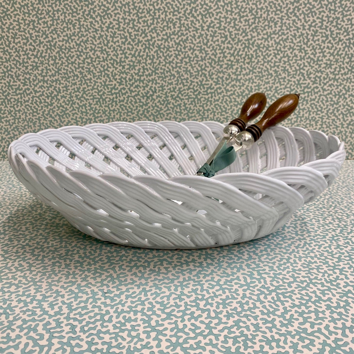 Large Vintage White Oval Lattice Bowl C120