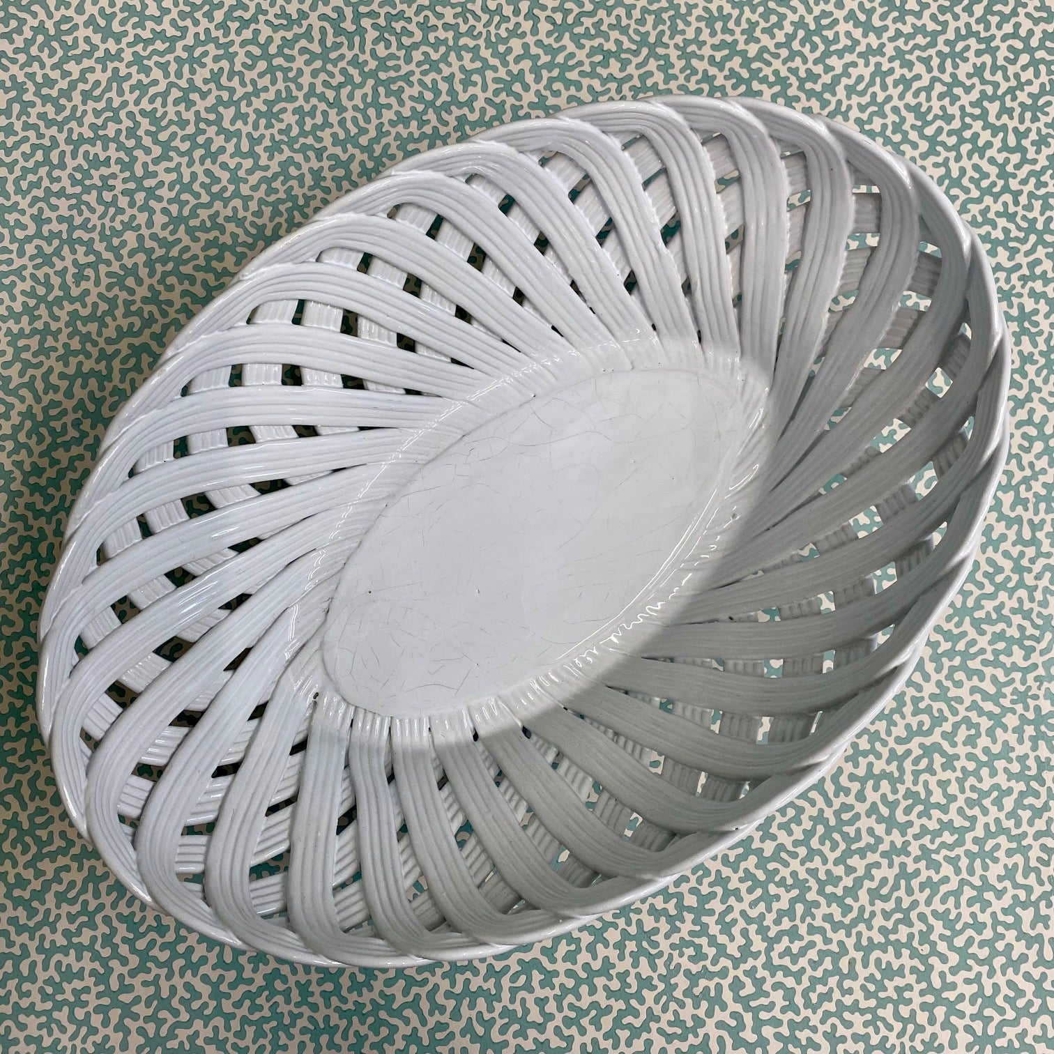 Large Vintage White Oval Lattice Bowl C120