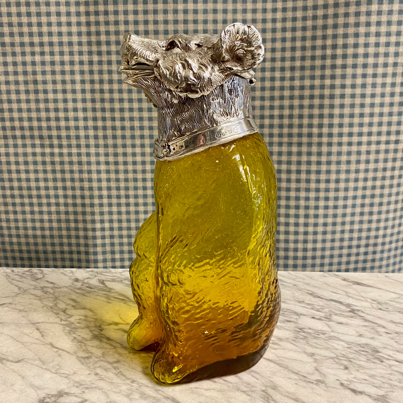 T97 NOVELTY YELLOW GLASS & SILVER PLATED BEAR DECANTER