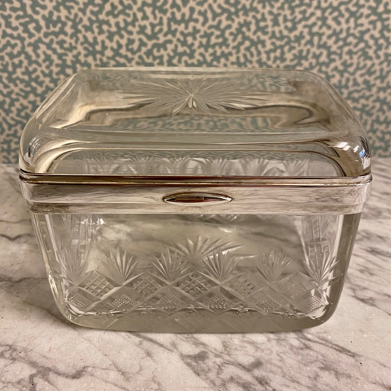 S85 ANTIQUE FRENCH CUT CRYSTAL & SILVER PLATED BOX