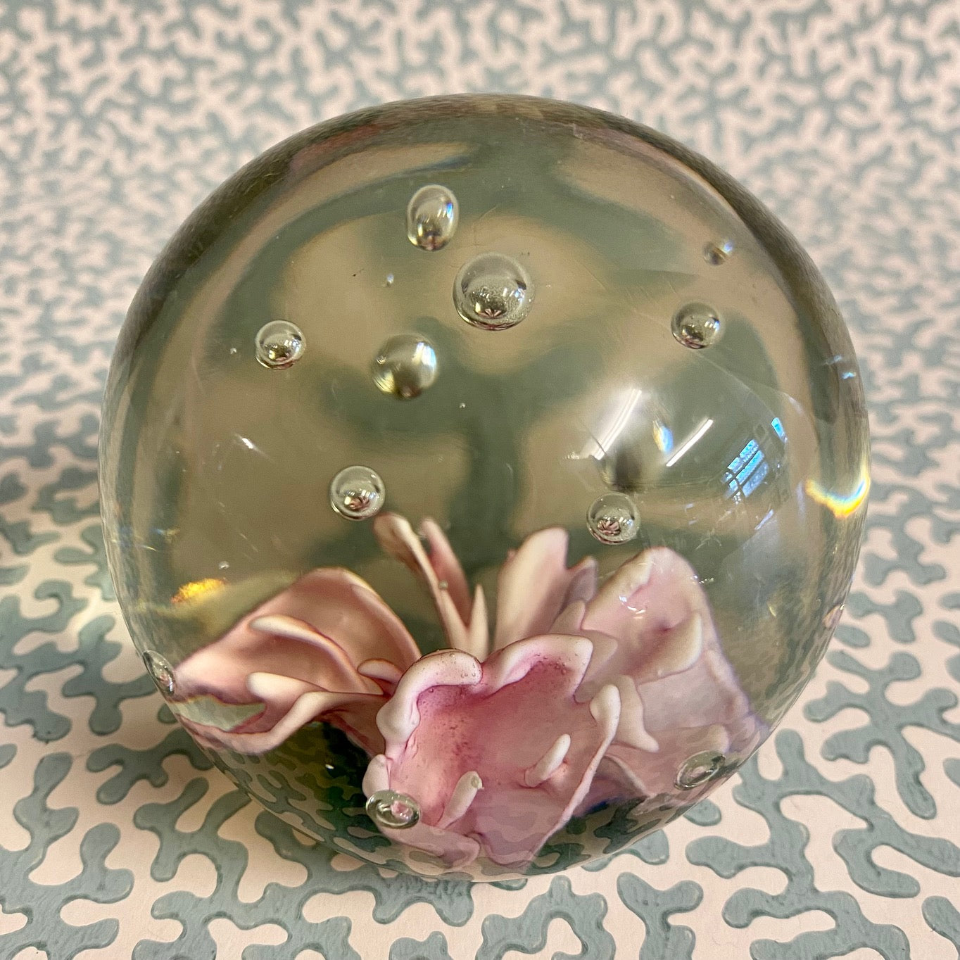 VINTAGE PINK FLOWER GLASS PAPERWEIGHTS