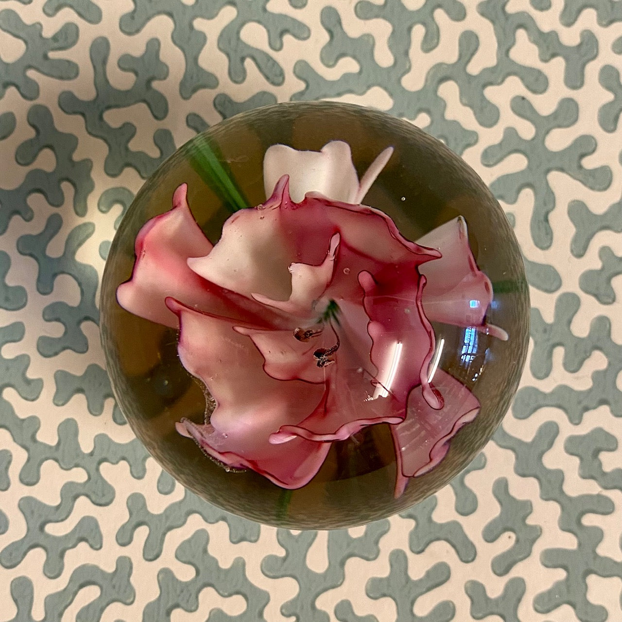 VINTAGE PINK FLOWER GLASS PAPERWEIGHTS