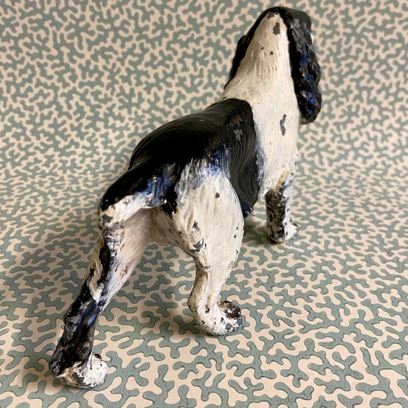 Y48 ANTIQUE HAND PAINTED METAL BLACK & WHITE SPANIEL FIGURE