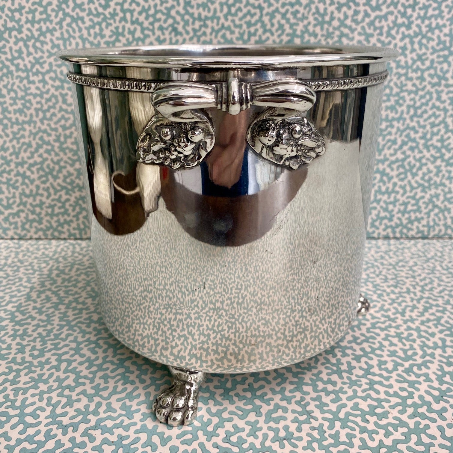 Silver Plate Planter on Paw Feet  H126
