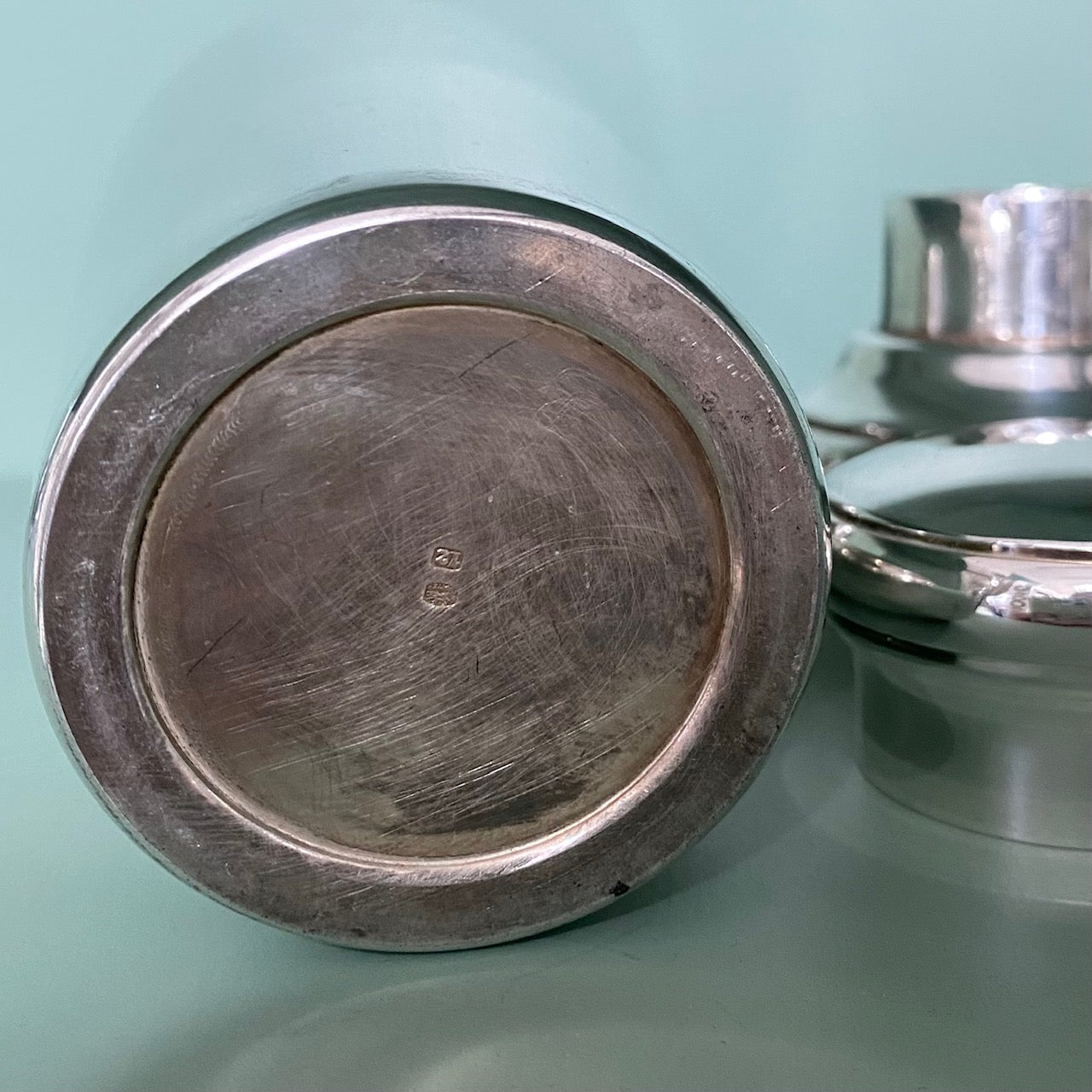 Elegant Silver Plated Cocktail Shaker  H107