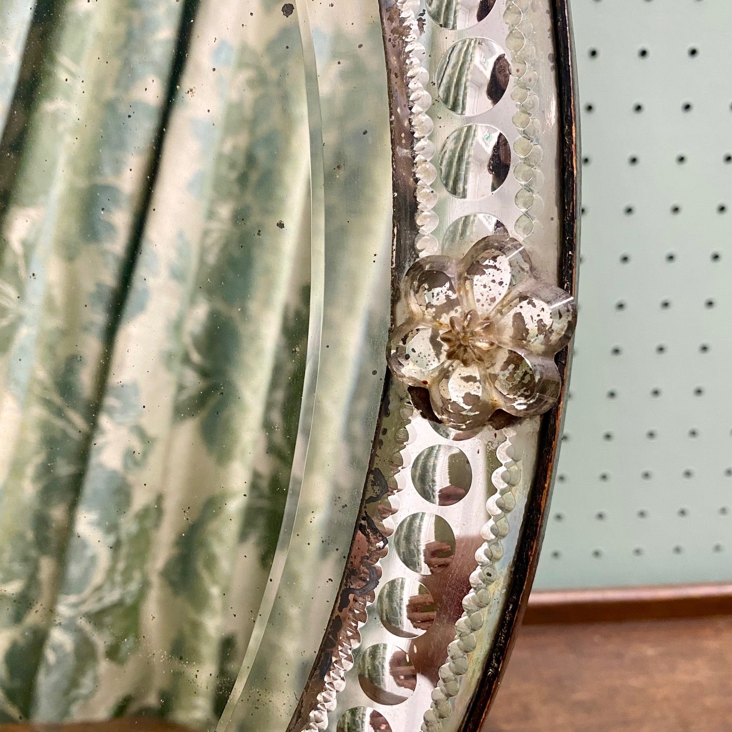 Oval Venetian Dressing Table Mirror  H141