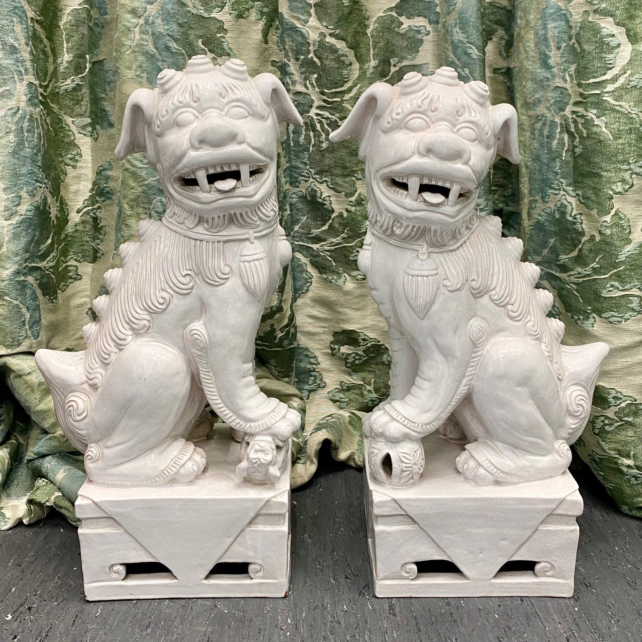 Pair Huge 1970's White Foo Dogs  A180