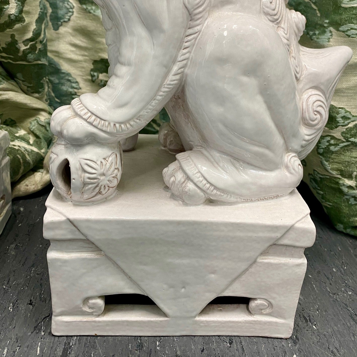 Pair Huge 1970's White Foo Dogs  A180
