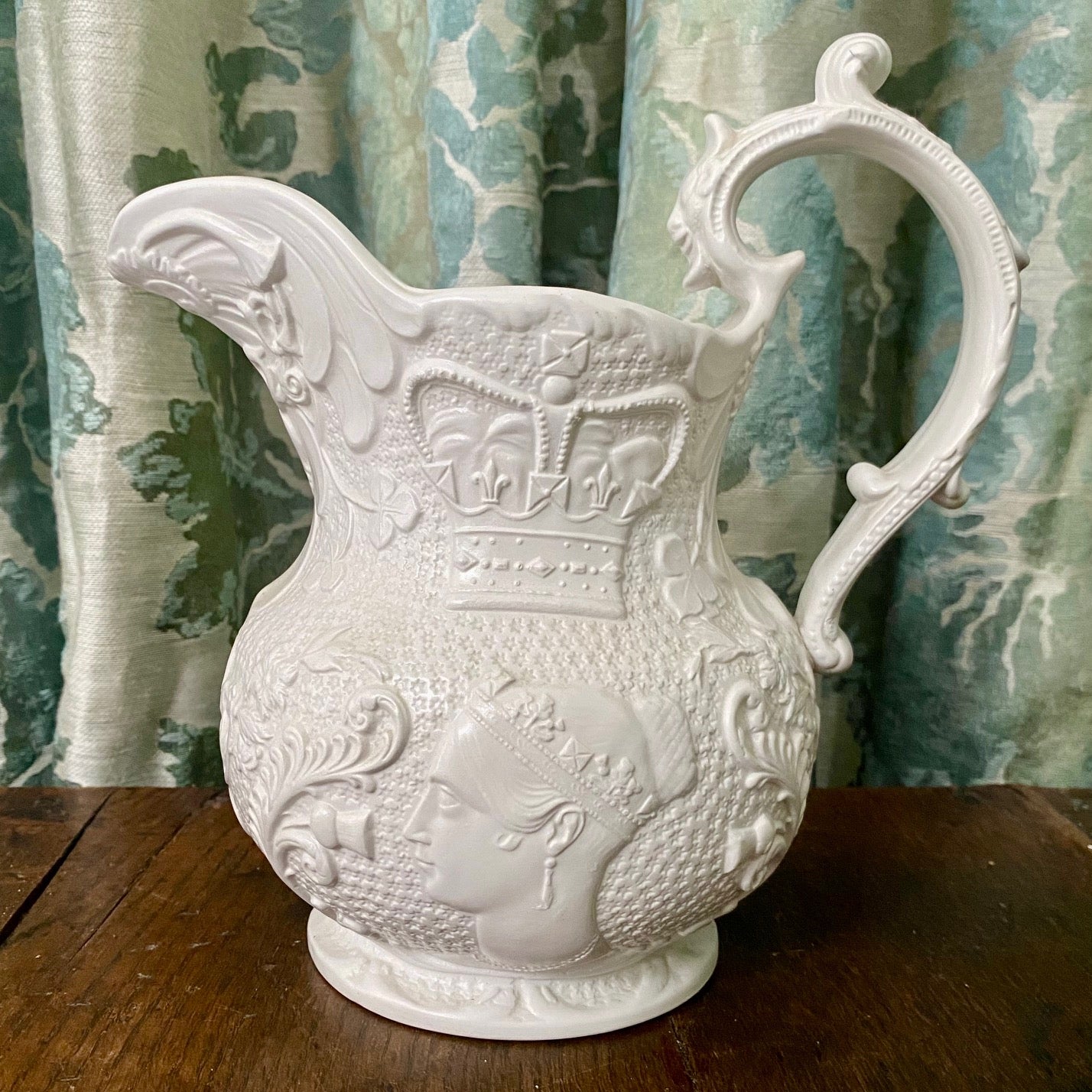 A superb Commemorative Queen Victoria Jug  A159