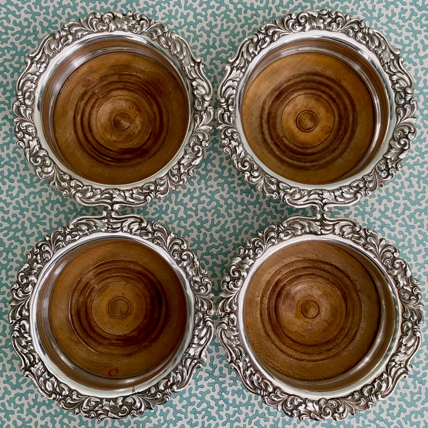 Set 4 Silver Plated Decorative Coasters  H157