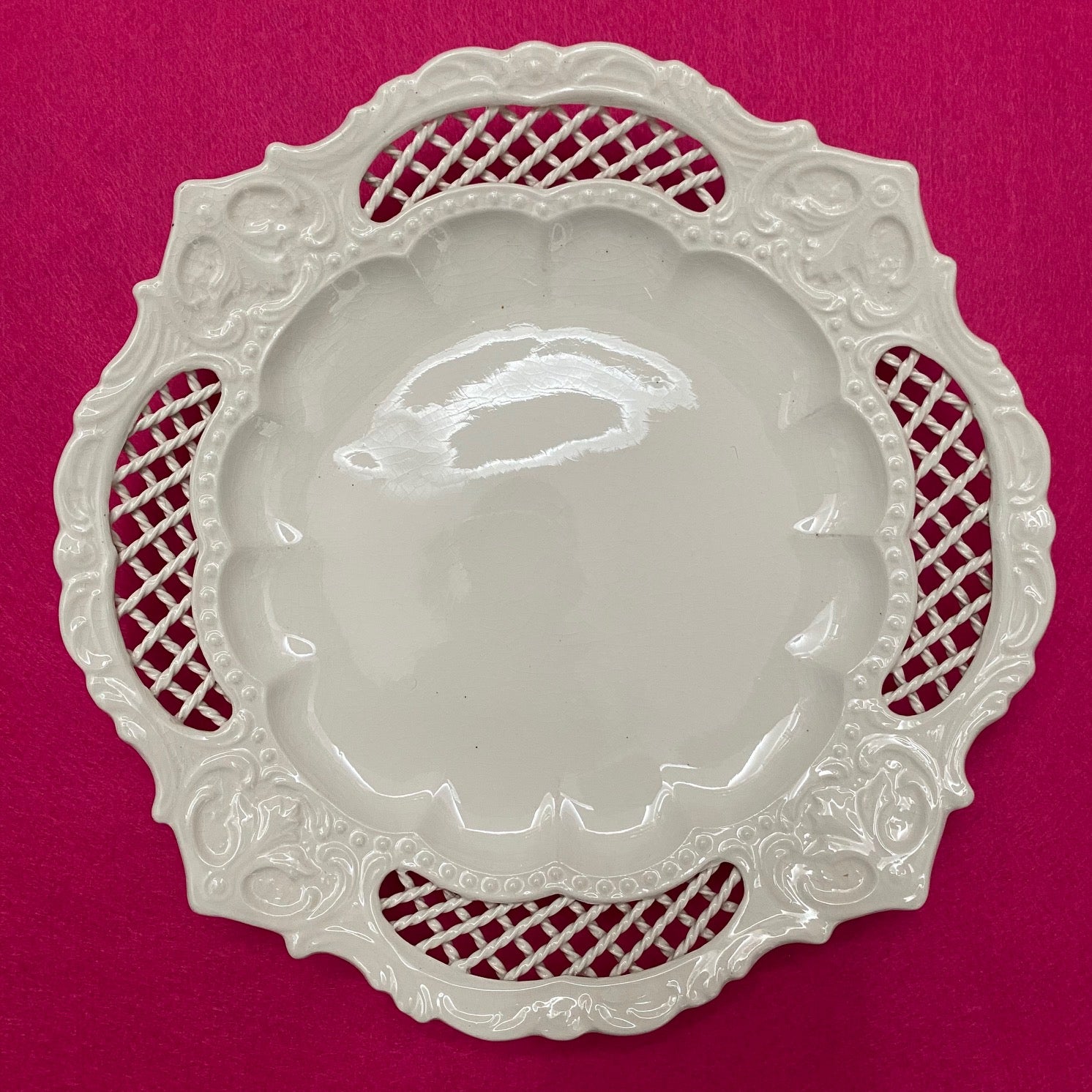 Stunning Antique Lattice Creamware Display  991