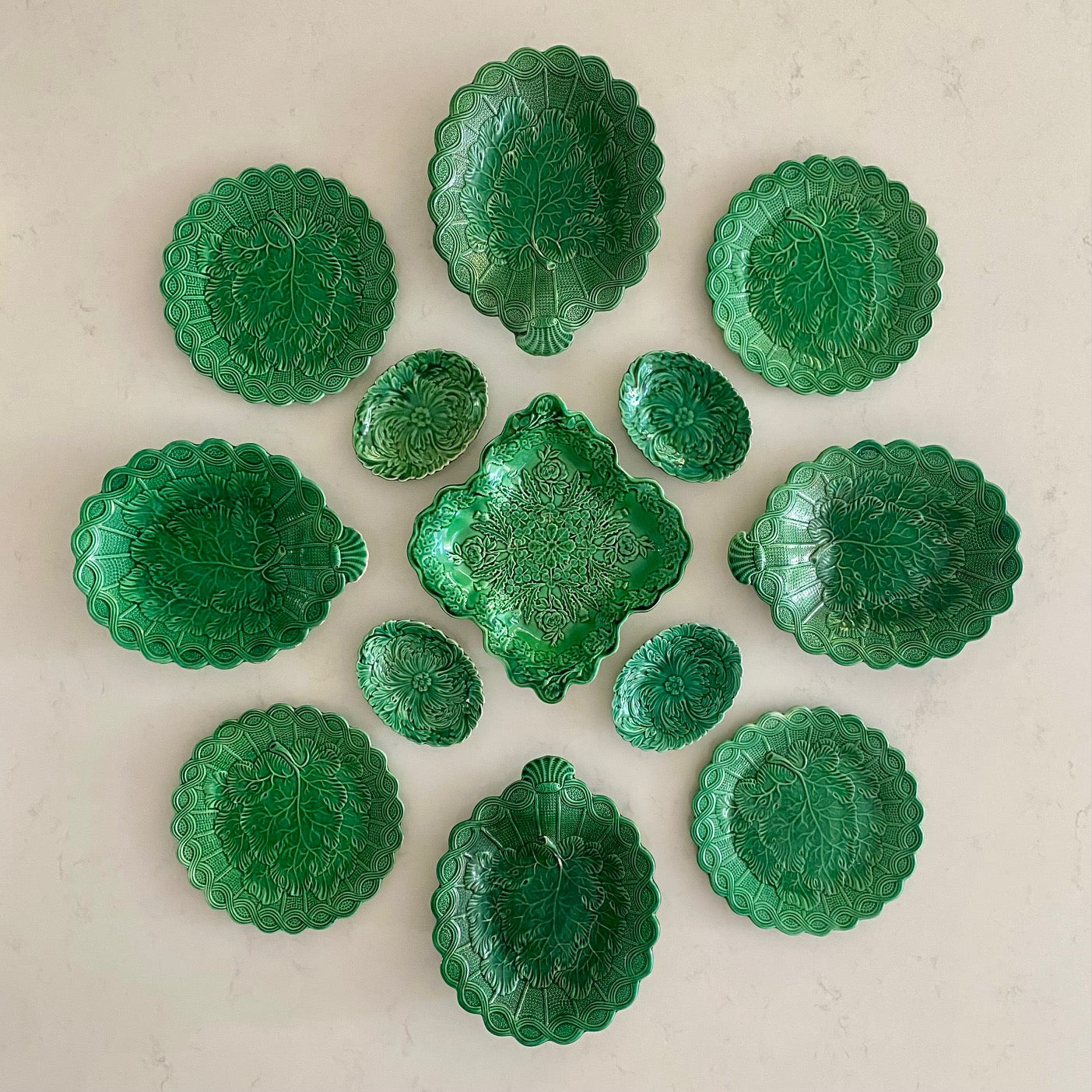 Antique Don Pottery Green Leaf Display  609