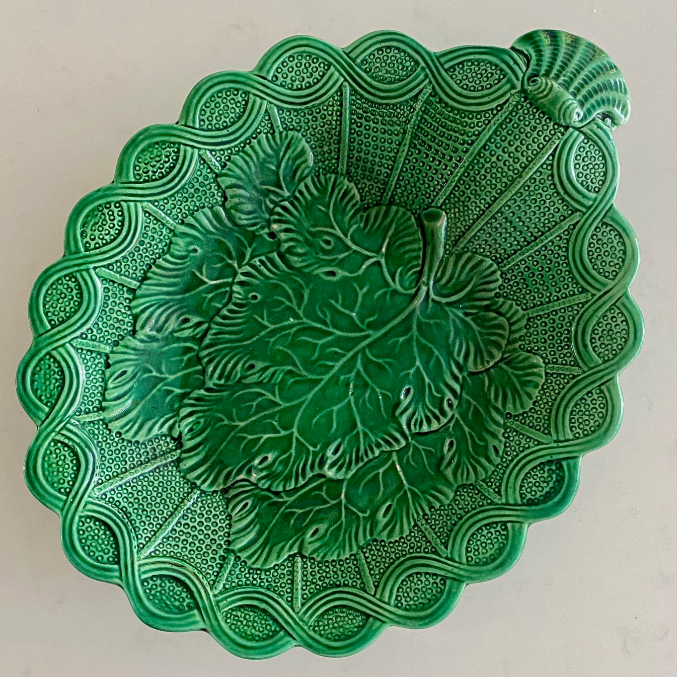 Antique Don Pottery Green Leaf Display  609