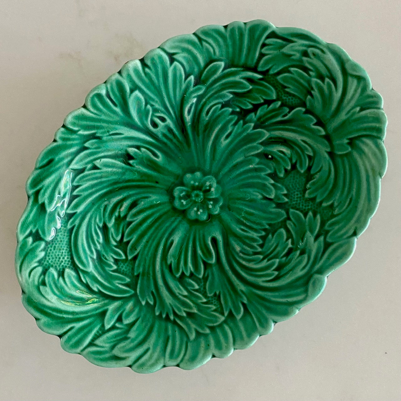 Antique Don Pottery Green Leaf Display  609