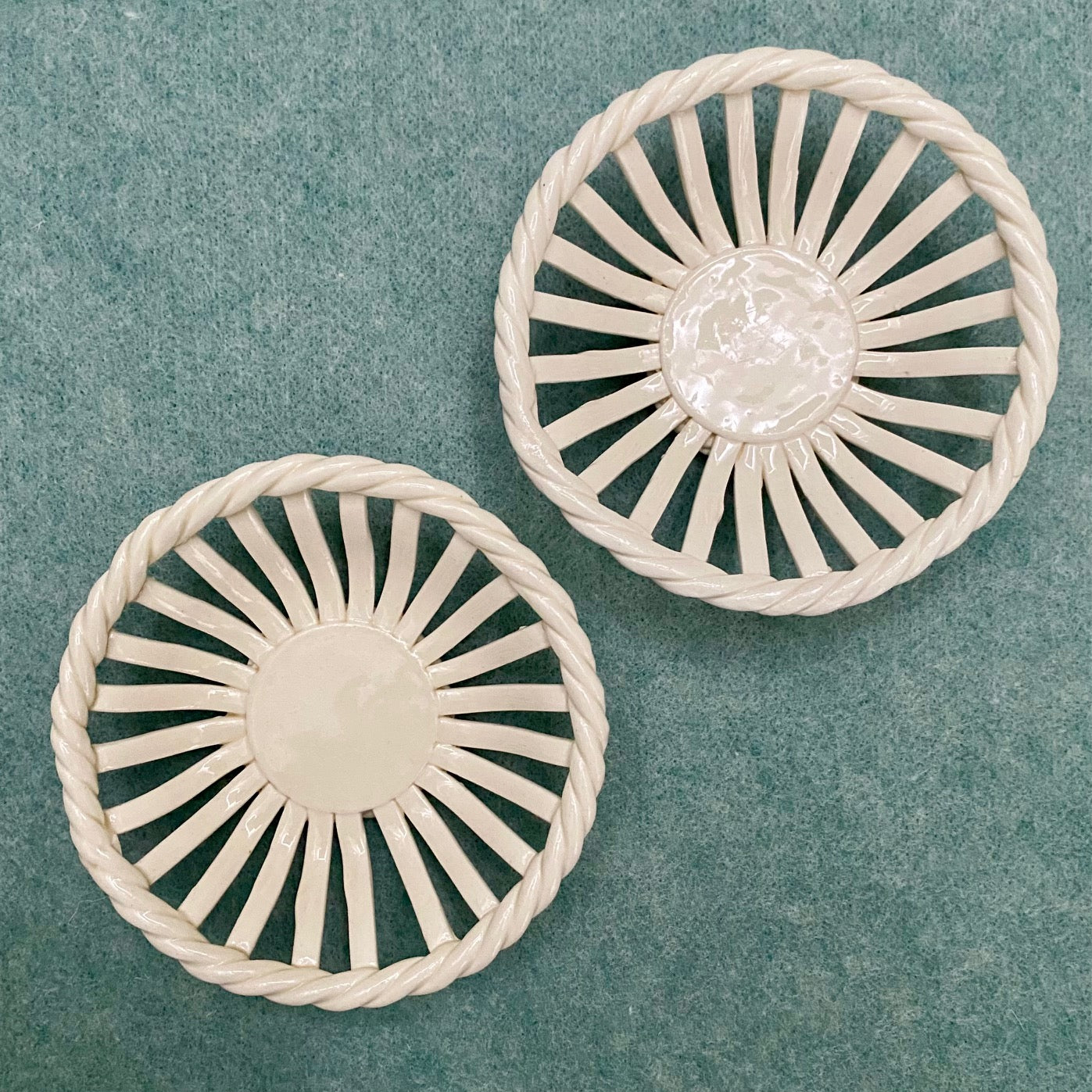 Small Lattice Creamware Display  E31