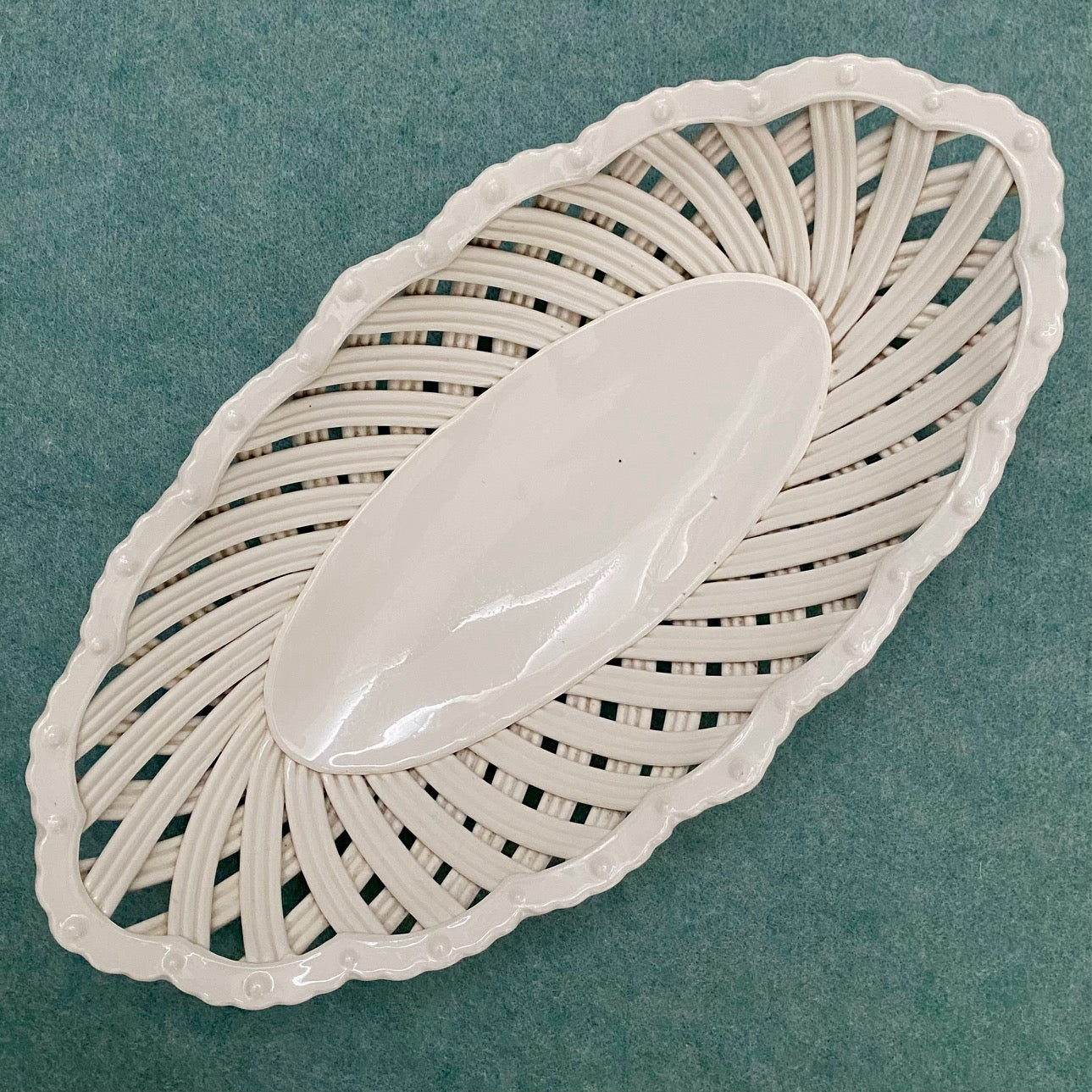 Small Lattice Creamware Display  E31