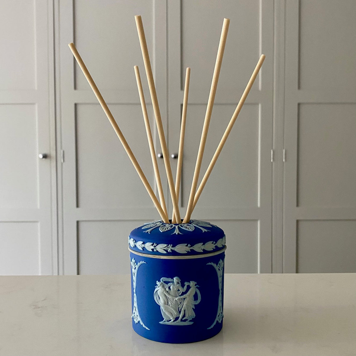 Wedgwood Diffuser  J104