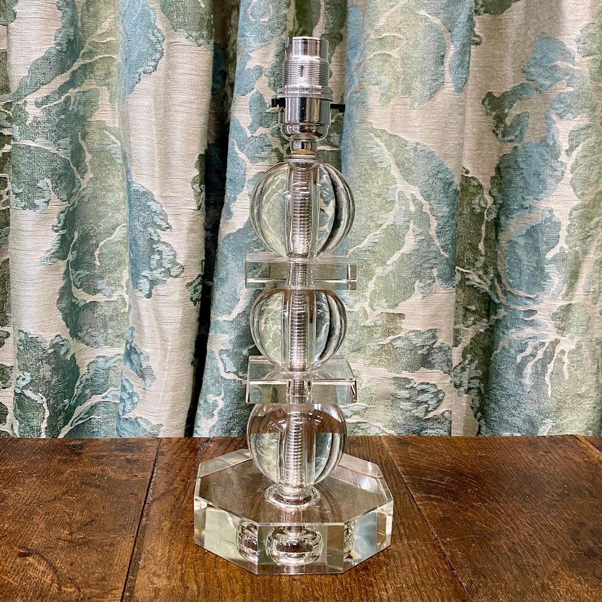 1970's Stacked Spheres and Squares Crystal Table Lamp  E154
