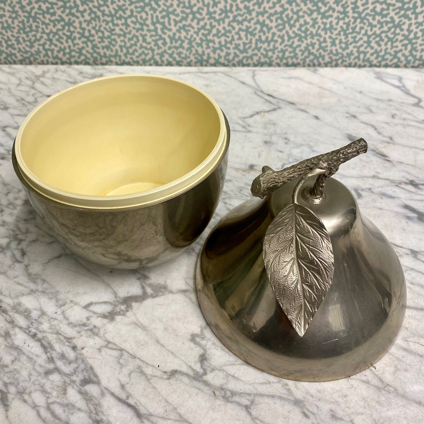 Small Freddotherm 1970's Pear Ice Bucket