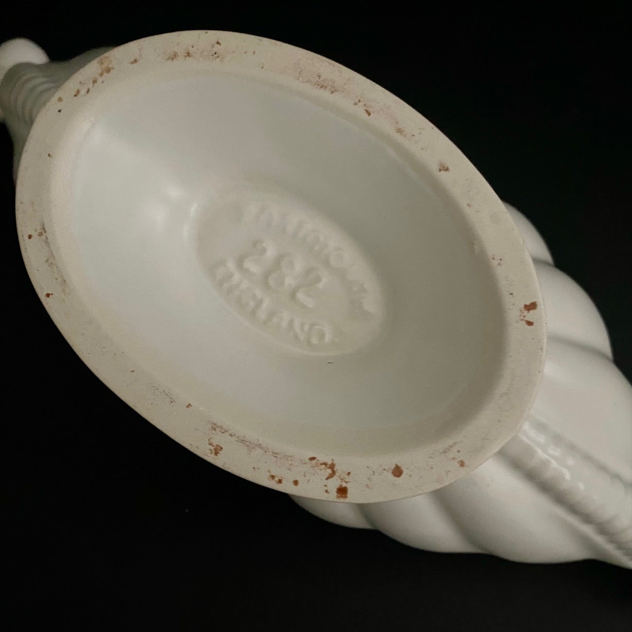 Dartmouth Medium Mantle Vase