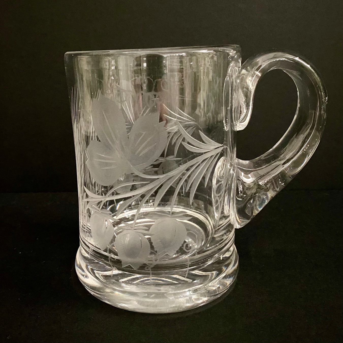 Etched Crystal Pint Tankard