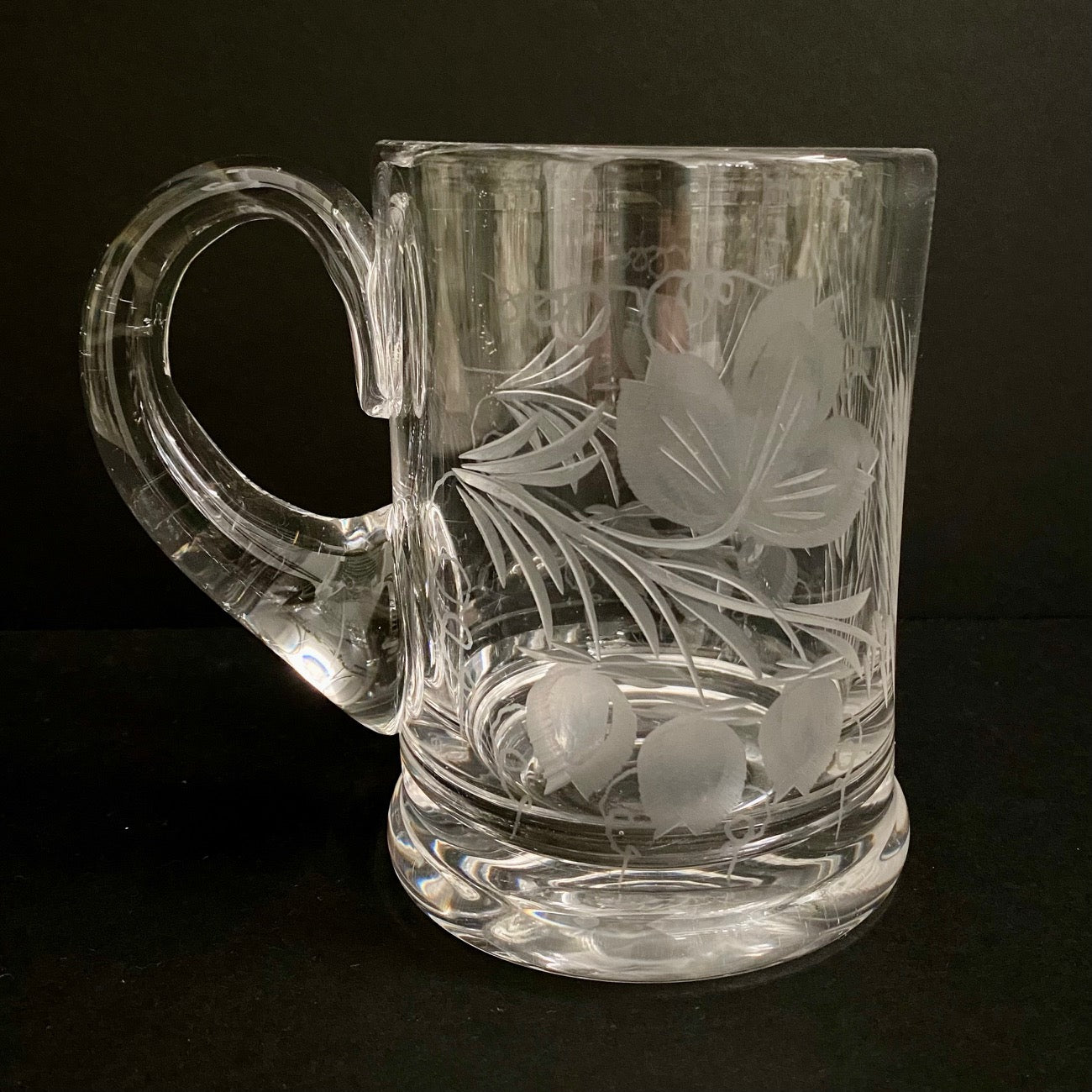 Etched Crystal Pint Tankard