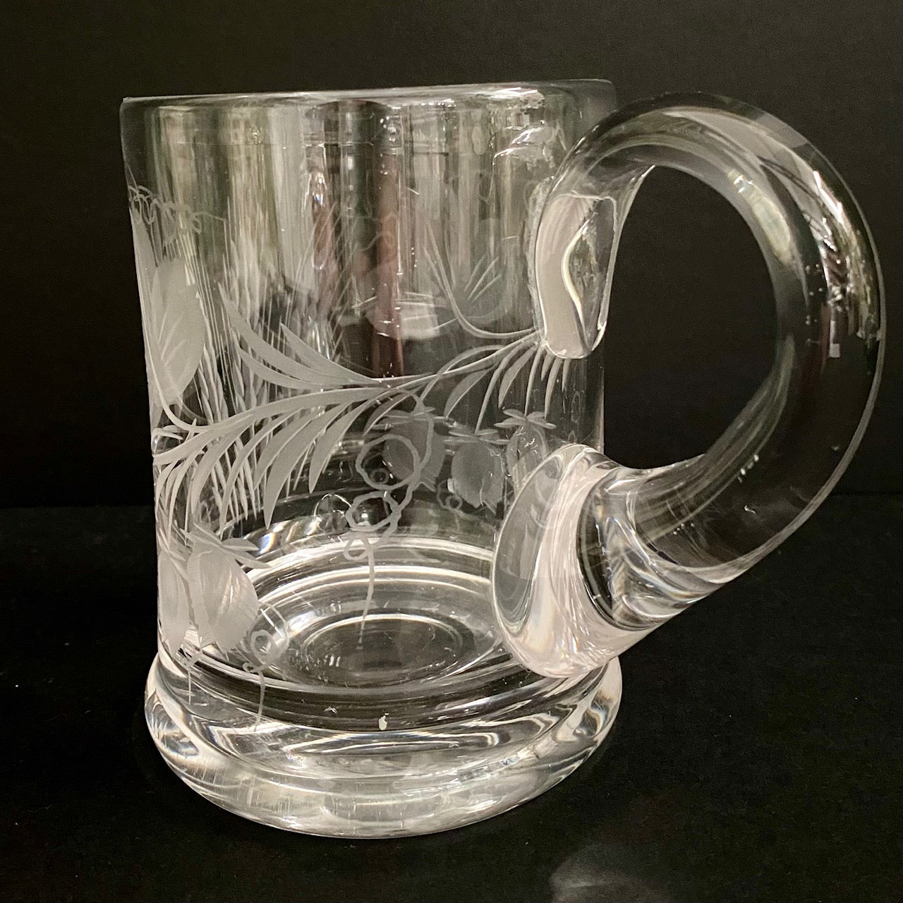 Etched Crystal Pint Tankard