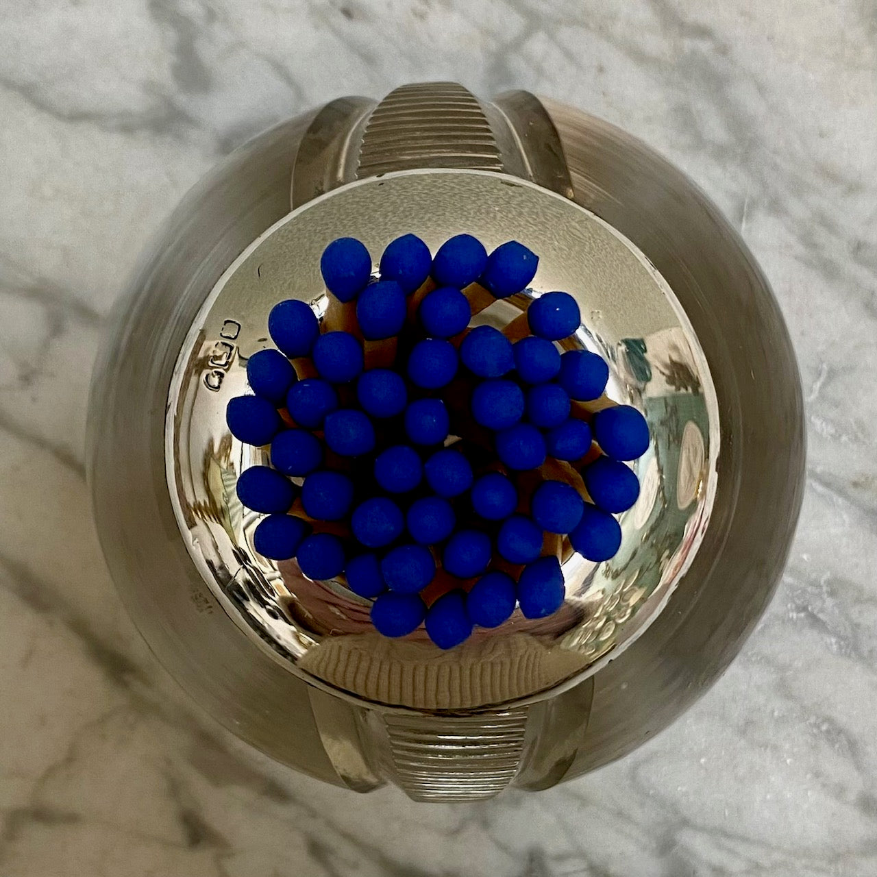 HIGHLY UNUSUAL V DESIGN MATCHSTRIKER