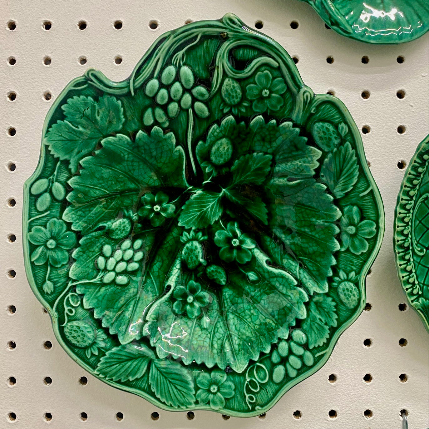 Large Antique Green Leaf Wall Display