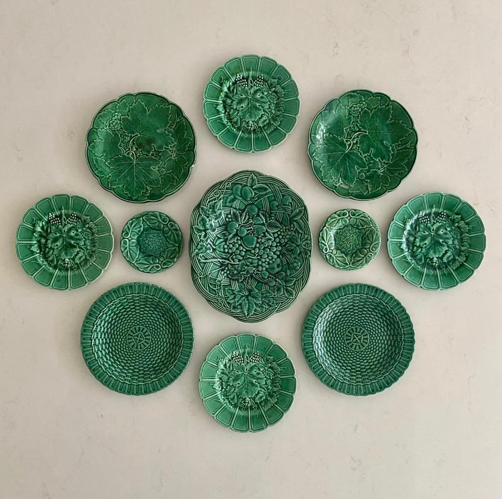 Green Leaf & Basketweave Wall Display