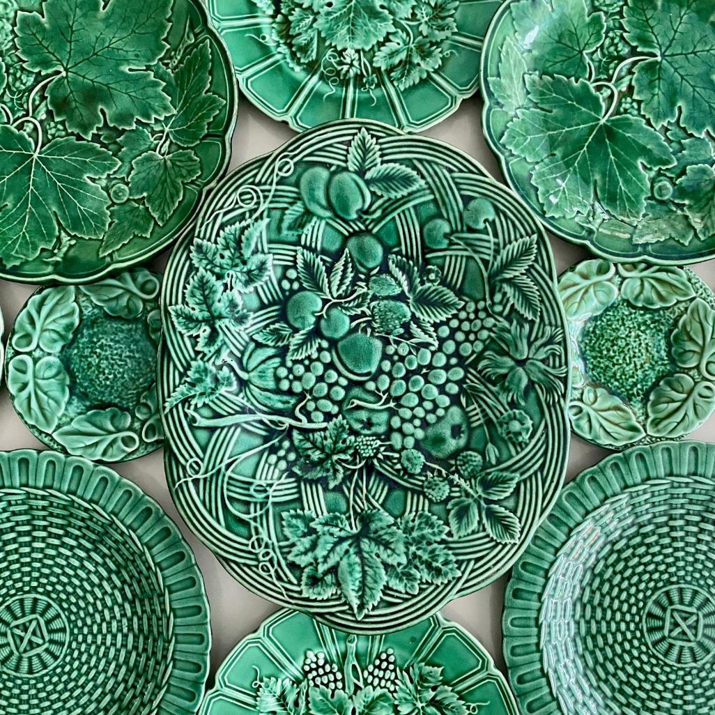 Green Leaf & Basketweave Wall Display